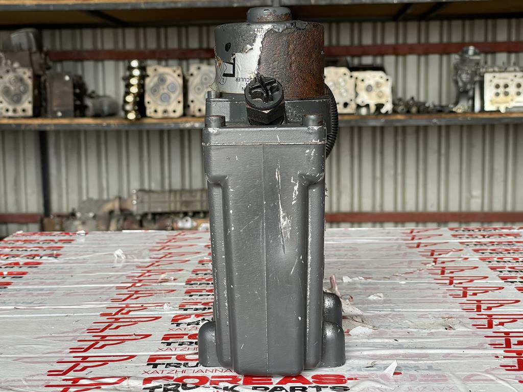MERCEDES-BENZ ACTROS ELECTRIC CABIN PUMP - 001 553 5101 - Гидравлический насос для Грузовиков: фото 4 MERCEDES-BENZ ACTROS ELECTRIC CABIN PUMP - 001 553 5101 - Гидравлический насос для Грузовиков: фото 4