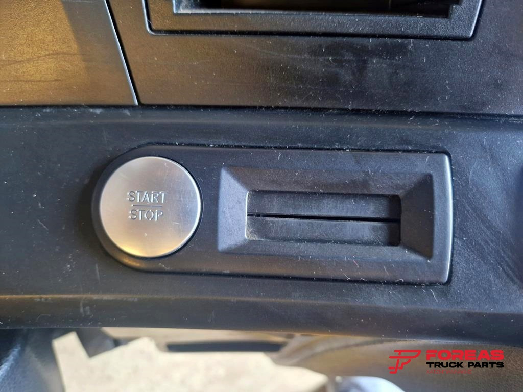 MERCEDES-BENZ ACTROS MP4 - Приборная панель для Грузовиков: фото 4 MERCEDES-BENZ ACTROS MP4 - Приборная панель для Грузовиков: фото 4