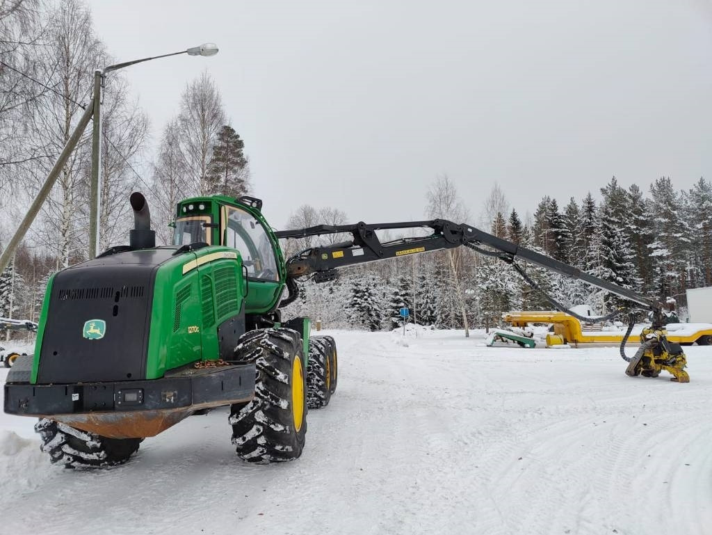 Харвестер John Deere 1270 G: фото 10 Харвестер John Deere 1270 G: фото 10