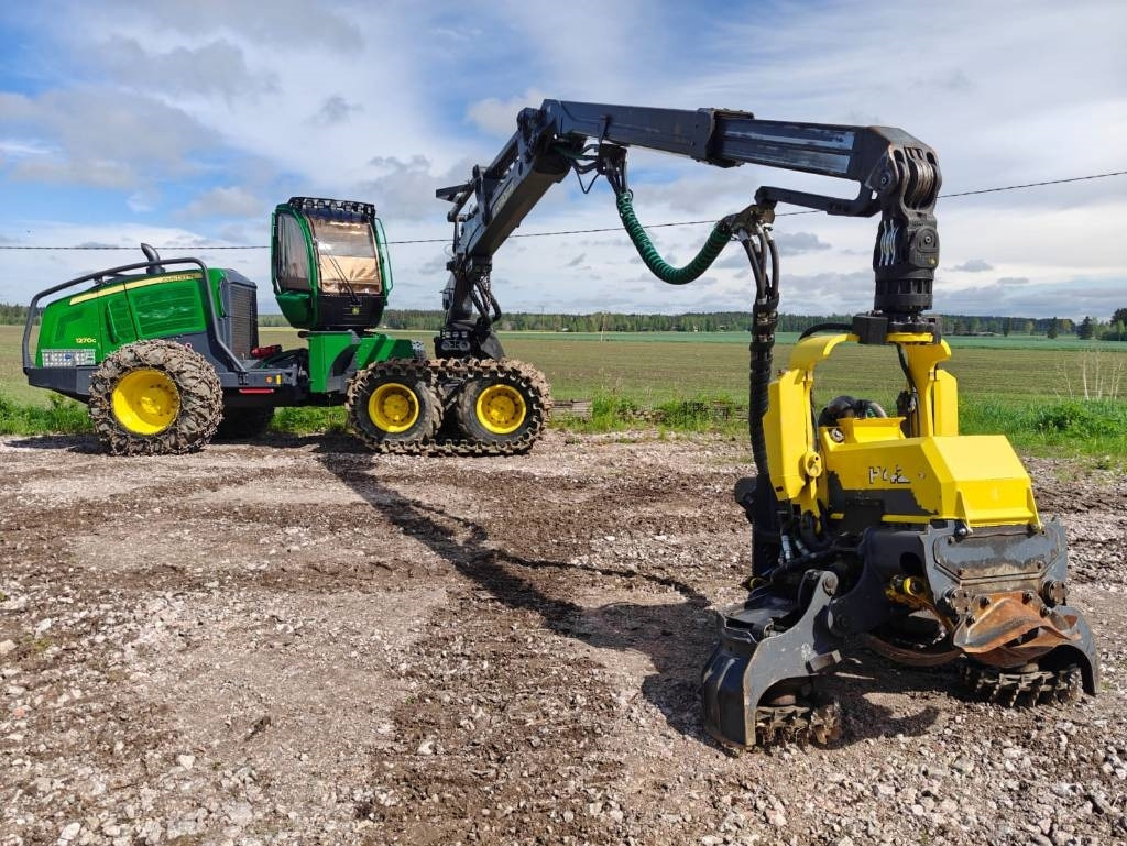 Харвестер John Deere 1270 G: фото 11 Харвестер John Deere 1270 G: фото 11