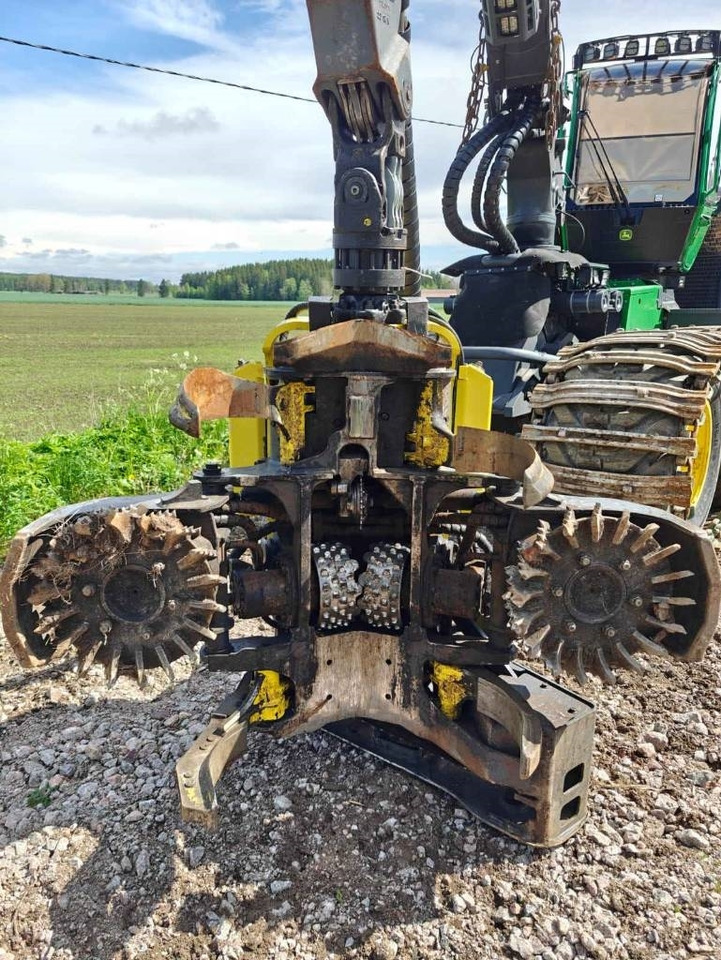 Харвестер John Deere 1270 G: фото 13 Харвестер John Deere 1270 G: фото 13