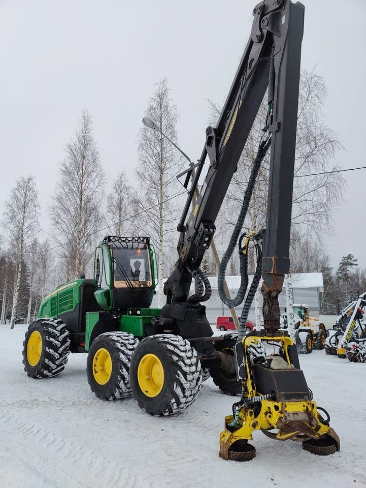 Харвестер John Deere 1270 G: фото 7 Харвестер John Deere 1270 G: фото 7