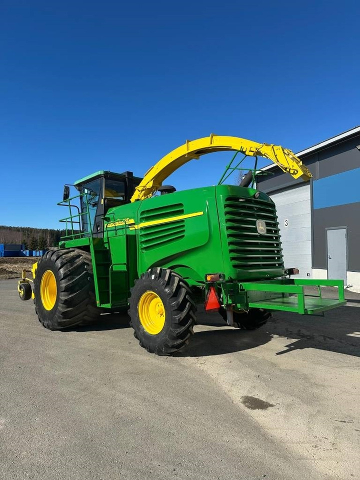 John Deere 7200 - Кормоуборочный комбайн: фото 3 John Deere 7200 - Кормоуборочный комбайн: фото 3