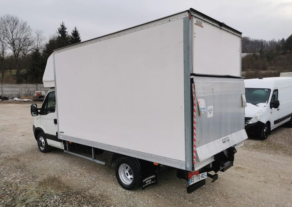Малотоннажный фургон Iveco 3.0-150KM Daily 35C15 Kontener winda Dhollandia 750kg długi 35-150 Klimatyzacja długi rozstaw: фото 7