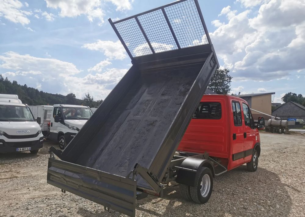 Iveco Daily 35C13 Brygadówka wywrotka Klimatyzacja Dubel hak kiper doka 35C13 - Малотоннажный самосвал: фото 3 Iveco Daily 35C13 Brygadówka wywrotka Klimatyzacja Dubel hak kiper doka 35C13 - Малотоннажный самосвал: фото 3