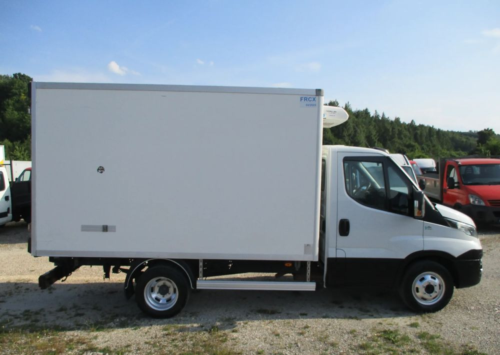 Iveco Daily 35C13 chłodnia Mroźnia na bliźniaku 35-130 Thermo King agregat - Малотоннажный рефрижератор: фото 3 Iveco Daily 35C13 chłodnia Mroźnia na bliźniaku 35-130 Thermo King agregat - Малотоннажный рефрижератор: фото 3