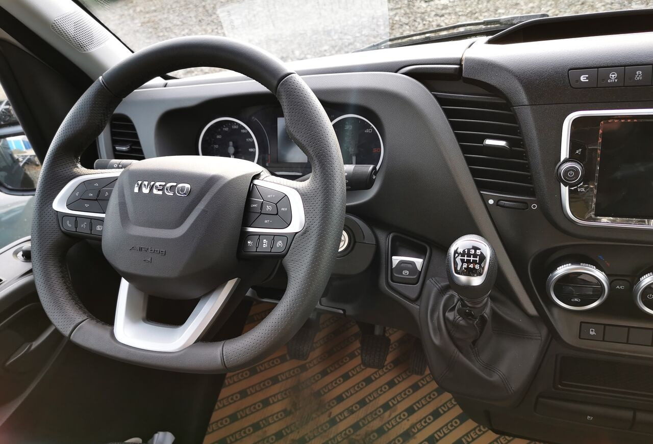 IVECO Daily 35S18 - Цельнометаллический фургон: фото 4 IVECO Daily 35S18 - Цельнометаллический фургон: фото 4