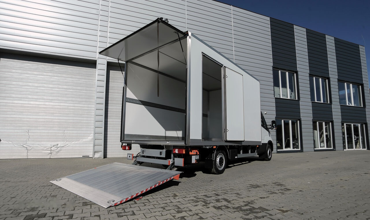 IVECO Iveco Daily IVECO 35S18HA8 r.o.4100 - Малотоннажный фургон: фото 2 IVECO Iveco Daily IVECO 35S18HA8 r.o.4100 - Малотоннажный фургон: фото 2