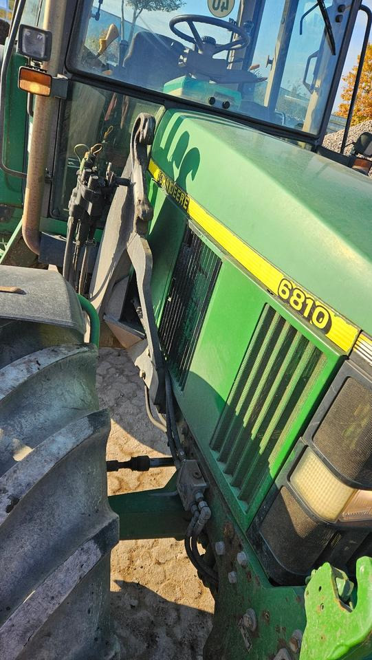 John Deere 6810 | Stoll Robust 30 HDP FL | FH | 8.070 Std. - Трактор: фото 5 John Deere 6810 | Stoll Robust 30 HDP FL | FH | 8.070 Std. - Трактор: фото 5