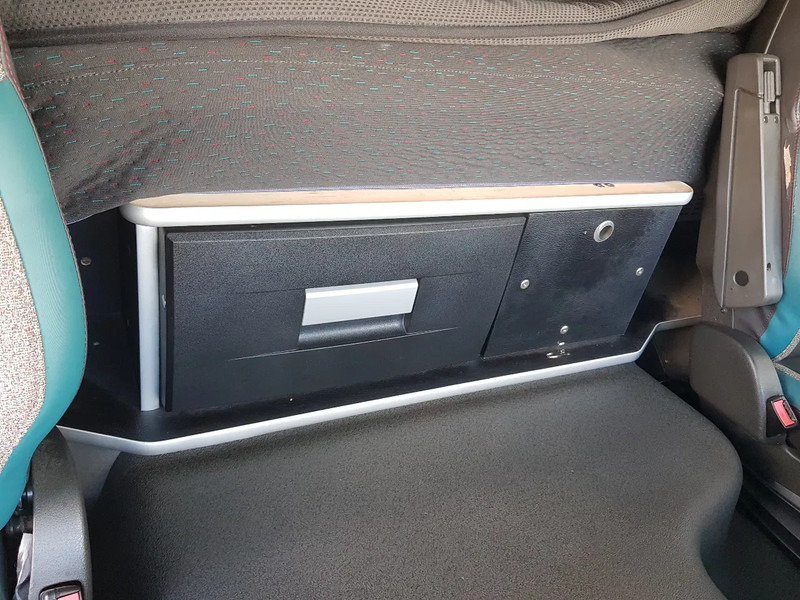 Тягач Volvo FM 420 Globetrotter XL Double tank: фото 14