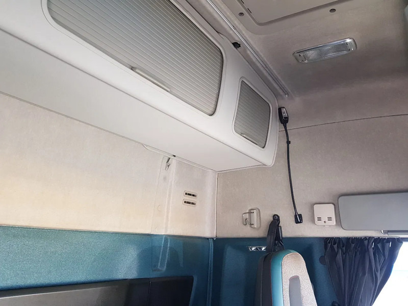 Тягач Volvo FM 420 Globetrotter XL Double tank: фото 13