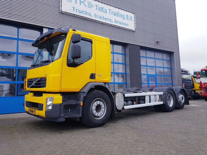 Volvo FE 300 EEV 6X2 Retarder 258.000 KM TÜV - Грузовик-шасси: фото 1 Volvo FE 300 EEV 6X2 Retarder 258.000 KM TÜV - Грузовик-шасси: фото 1