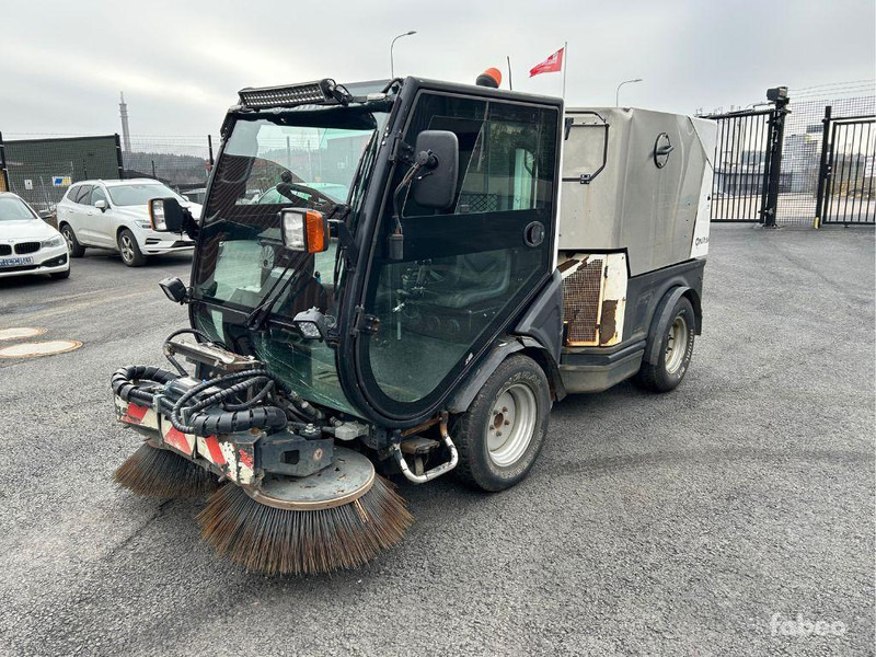 Nilfisk CR3500 - Подметально-уборочная машина: фото 1 Nilfisk CR3500 - Подметально-уборочная машина: фото 1