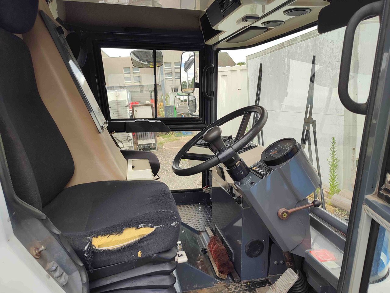 RAVO RAVO 540 Kehrmaschiene Sweeper Euro5 - Подметально-уборочная машина: фото 5 RAVO RAVO 540 Kehrmaschiene Sweeper Euro5 - Подметально-уборочная машина: фото 5