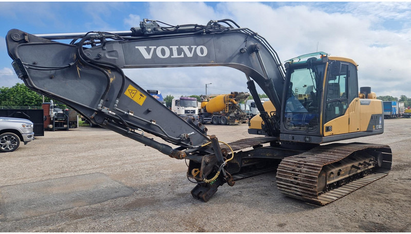 Volvo EC180DL - Гусеничный экскаватор: фото 1 Volvo EC180DL - Гусеничный экскаватор: фото 1