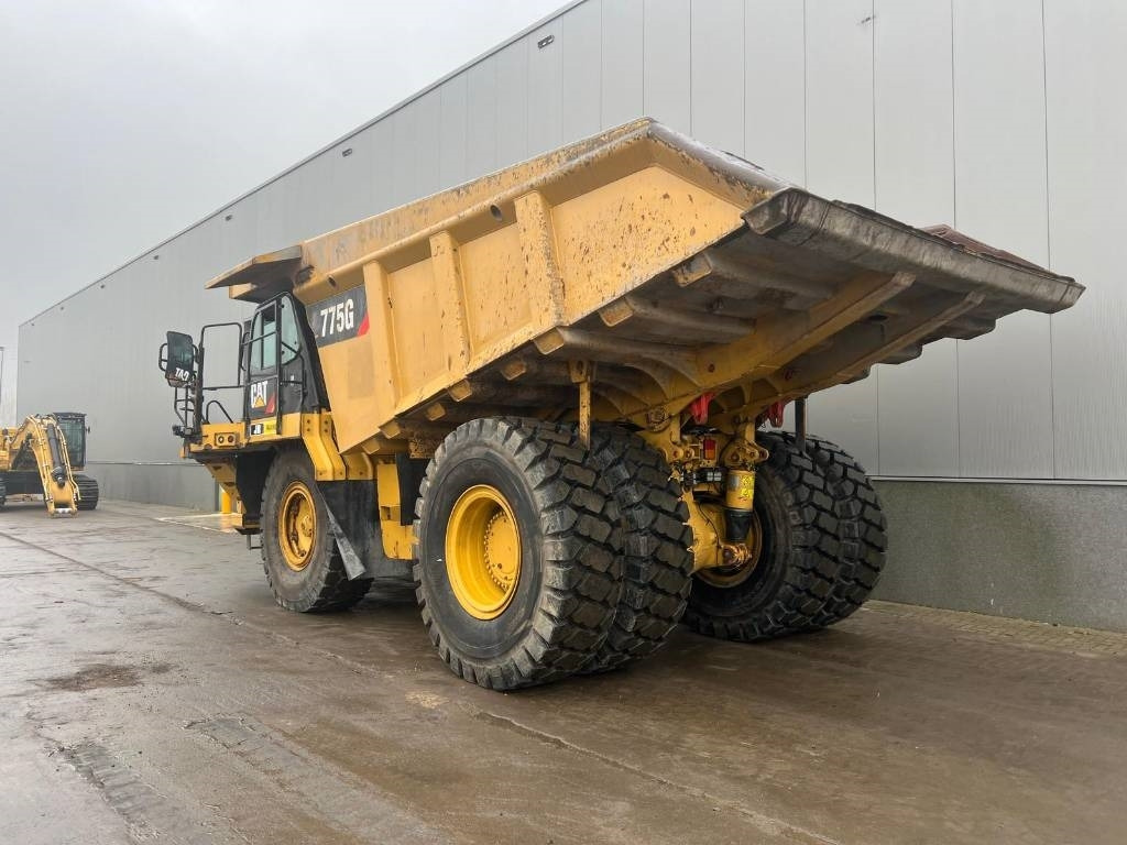 CAT 775 G - Карьерный самосвал: фото 3 CAT 775 G - Карьерный самосвал: фото 3