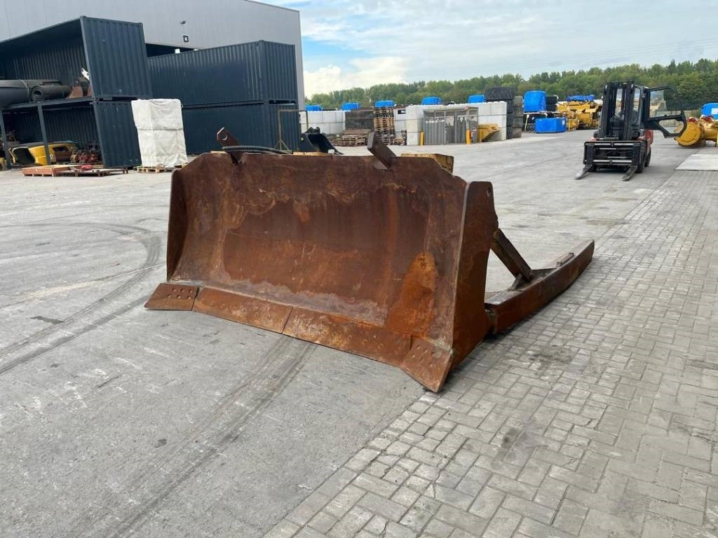 CAT D 6 XL Blade + Pusharms - Отвал: фото 2 CAT D 6 XL Blade + Pusharms - Отвал: фото 2