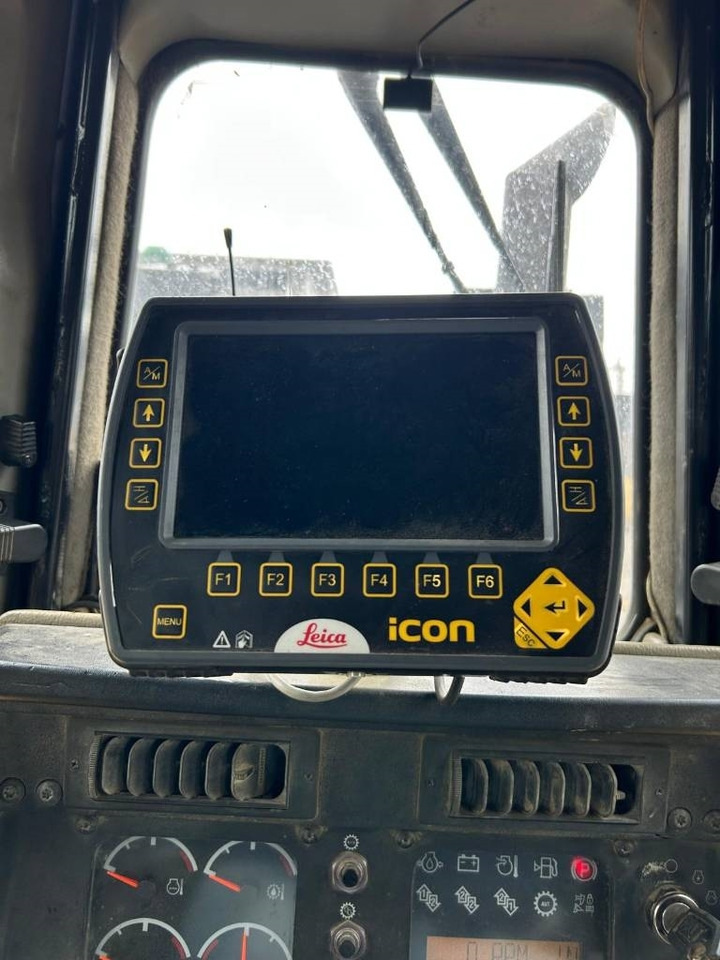 CAT D 7 R (Leica GPS / Under Preparation) - Бульдозер: фото 4 CAT D 7 R (Leica GPS / Under Preparation) - Бульдозер: фото 4