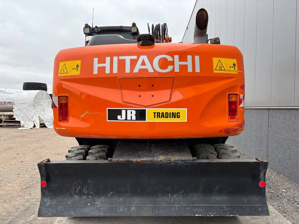 Hitachi ZX 140 W-5B - Колёсный экскаватор: фото 4 Hitachi ZX 140 W-5B - Колёсный экскаватор: фото 4