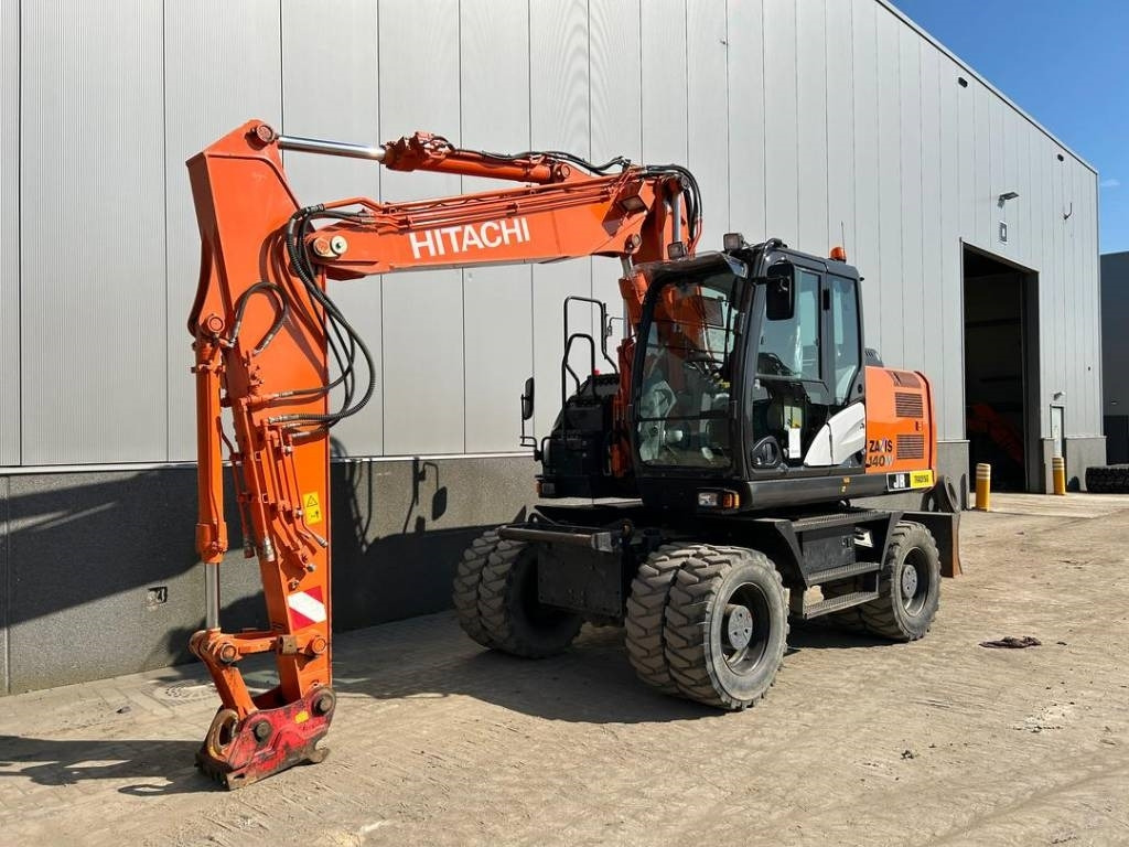Hitachi ZX 140 W-5B - Колёсный экскаватор: фото 2 Hitachi ZX 140 W-5B - Колёсный экскаватор: фото 2