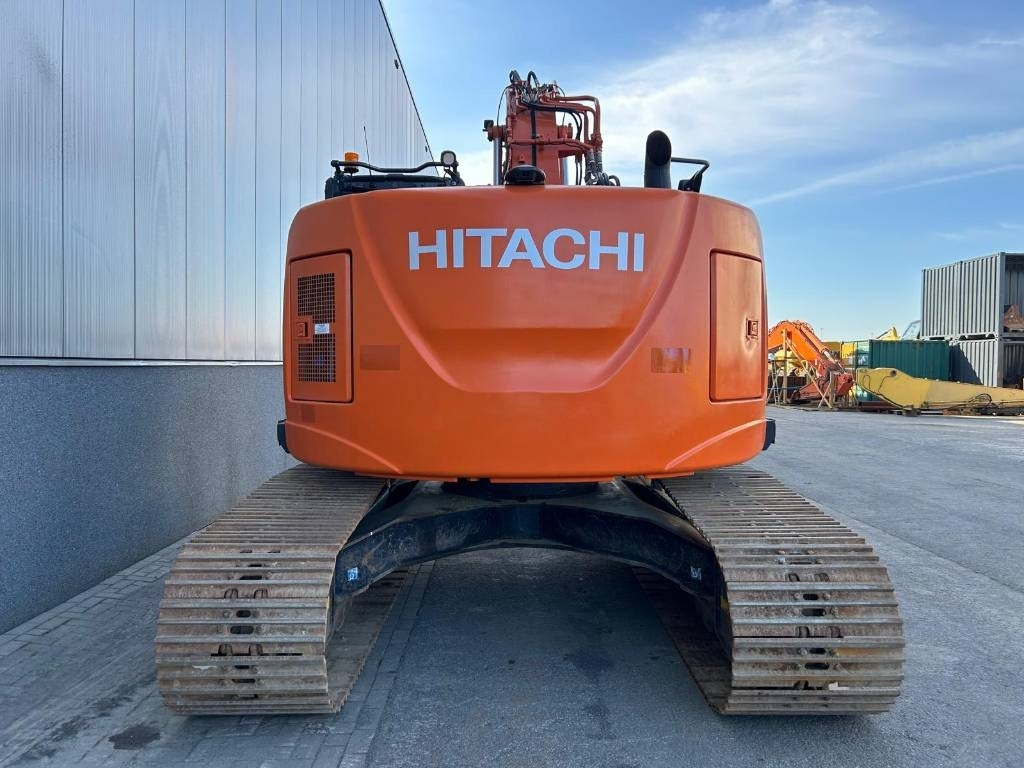 Hitachi ZX 225 US LC-6 - Гусеничный экскаватор: фото 4 Hitachi ZX 225 US LC-6 - Гусеничный экскаватор: фото 4