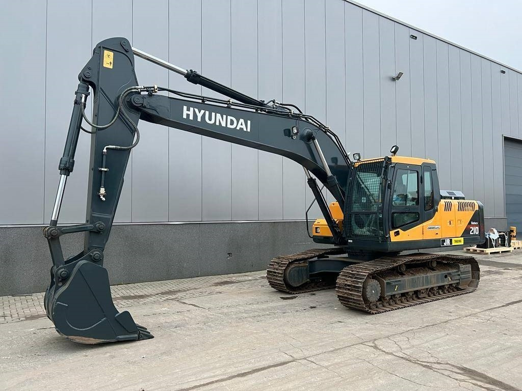 Hyundai R 210 - Гусеничный экскаватор: фото 2 Hyundai R 210 - Гусеничный экскаватор: фото 2