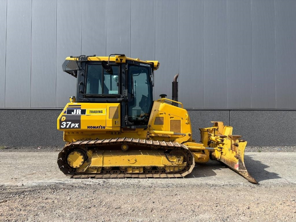 Бульдозер Komatsu D37 PX-23: фото 6 Бульдозер Komatsu D37 PX-23: фото 6