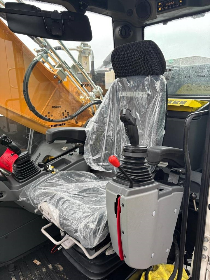 Гусеничный экскаватор Liebherr R 930 LC (New/Unused): фото 11