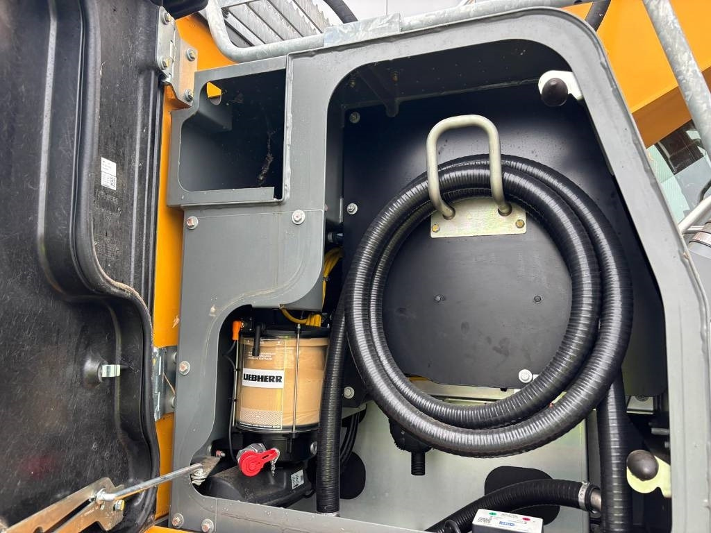 Гусеничный экскаватор Liebherr R 930 LC (New/Unused): фото 20