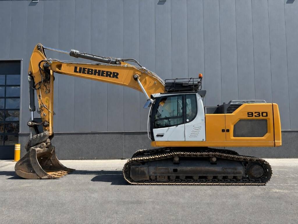 Liebherr R930 LC - Гусеничный экскаватор: фото 1 Liebherr R930 LC - Гусеничный экскаватор: фото 1