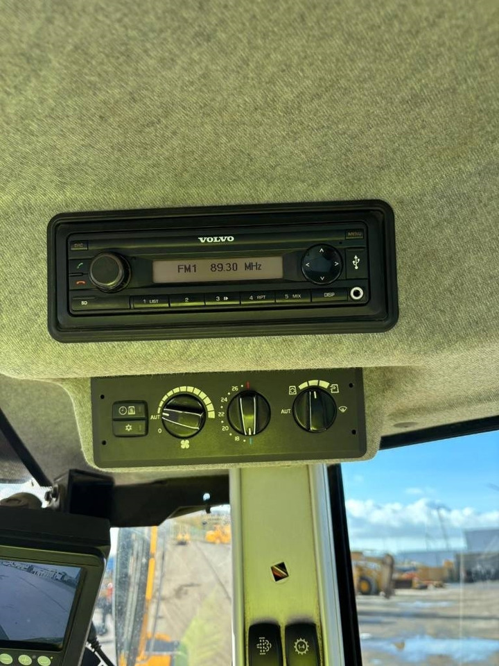 Volvo L 90 H лизинг Volvo L 90 H: фото 14 Volvo L 90 H лизинг Volvo L 90 H: фото 14