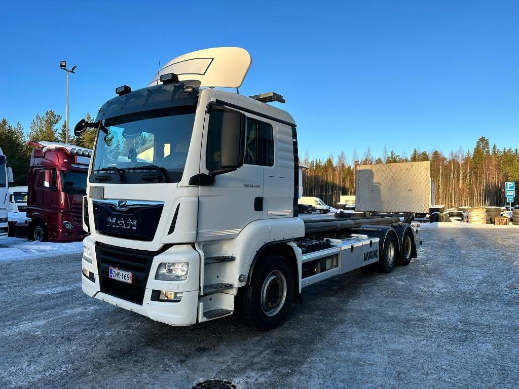 MAN TGX 26.500 konttilaite+pl-nostin,560tkm - Грузовик-контейнеровоз/ Сменный кузов: фото 2 MAN TGX 26.500 konttilaite+pl-nostin,560tkm - Грузовик-контейнеровоз/ Сменный кузов: фото 2