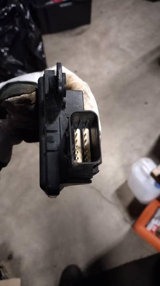 Scania Etäisyys tutka radar - Электрическая система для Грузовиков: фото 2 Scania Etäisyys tutka radar - Электрическая система для Грузовиков: фото 2