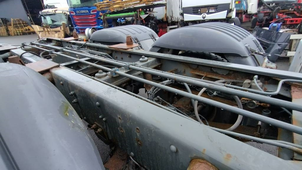 Scania R164 480 rautajouset,av4100mm , ADR. HIENO!! - Грузовик-шасси: фото 4 Scania R164 480 rautajouset,av4100mm , ADR. HIENO!! - Грузовик-шасси: фото 4