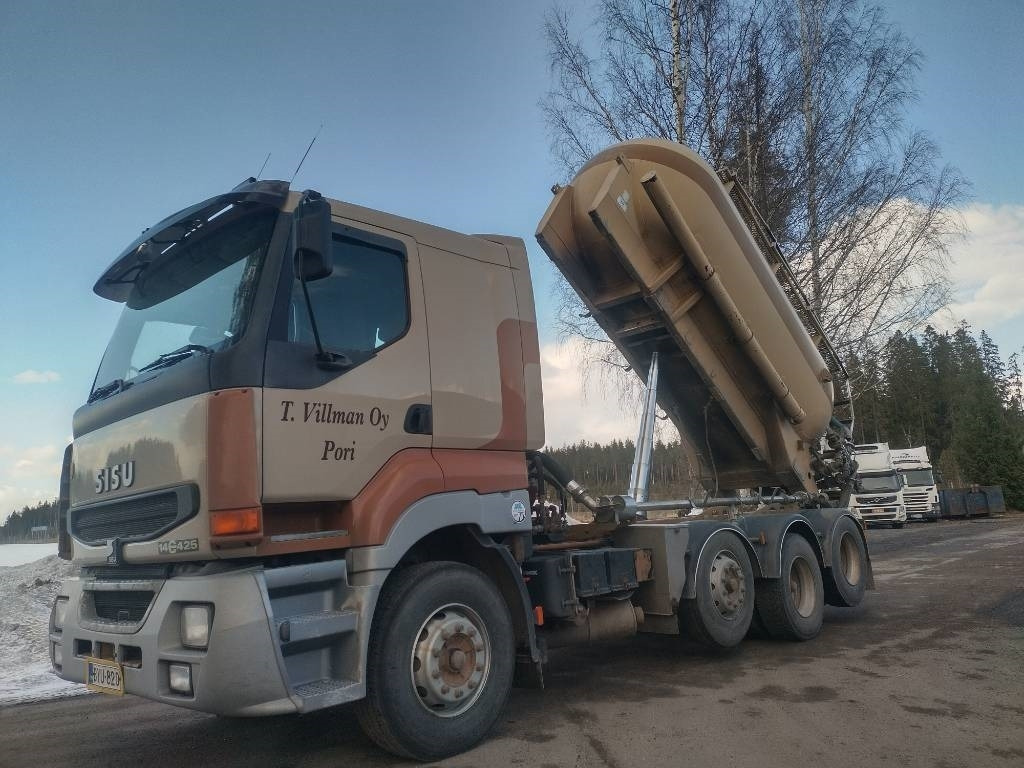 Sisu E14 8x2 kippipainepytty+kompura - Грузовик-цистерна: фото 1 Sisu E14 8x2 kippipainepytty+kompura - Грузовик-цистерна: фото 1