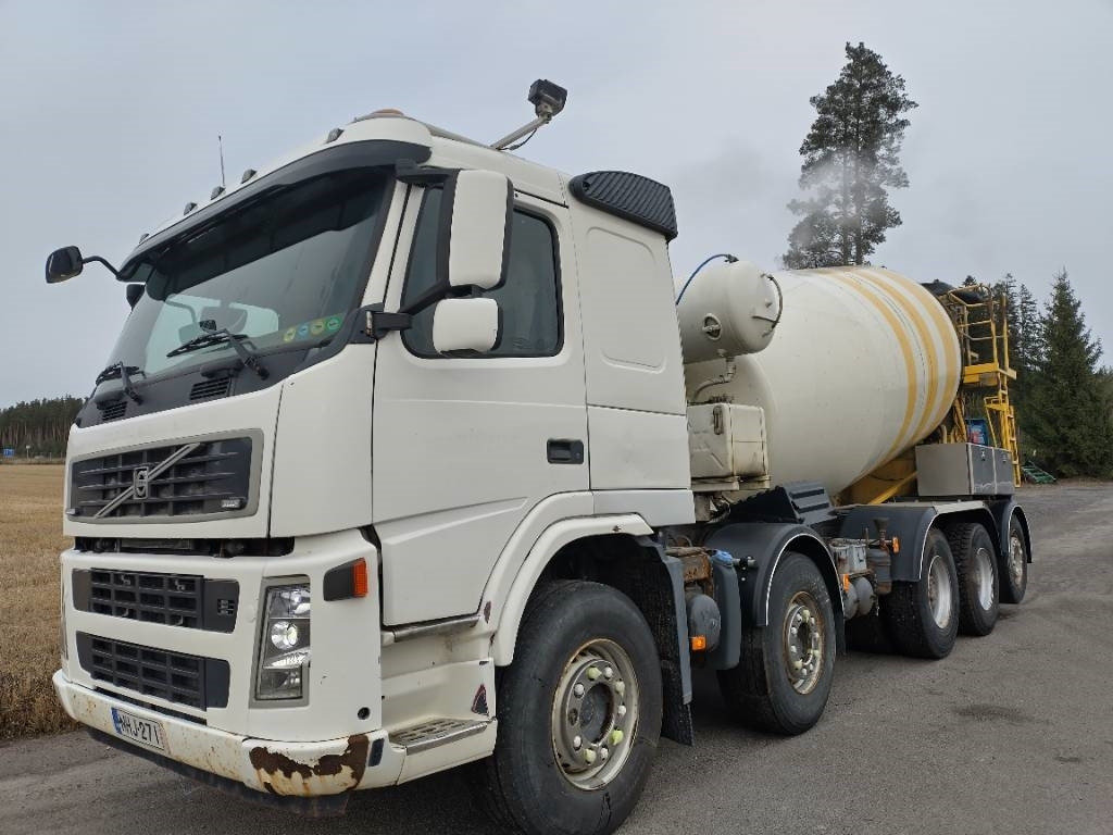 Volvo FM13 10*4 betoniauto,ränni - Автобетоносмеситель: фото 3 Volvo FM13 10*4 betoniauto,ränni - Автобетоносмеситель: фото 3