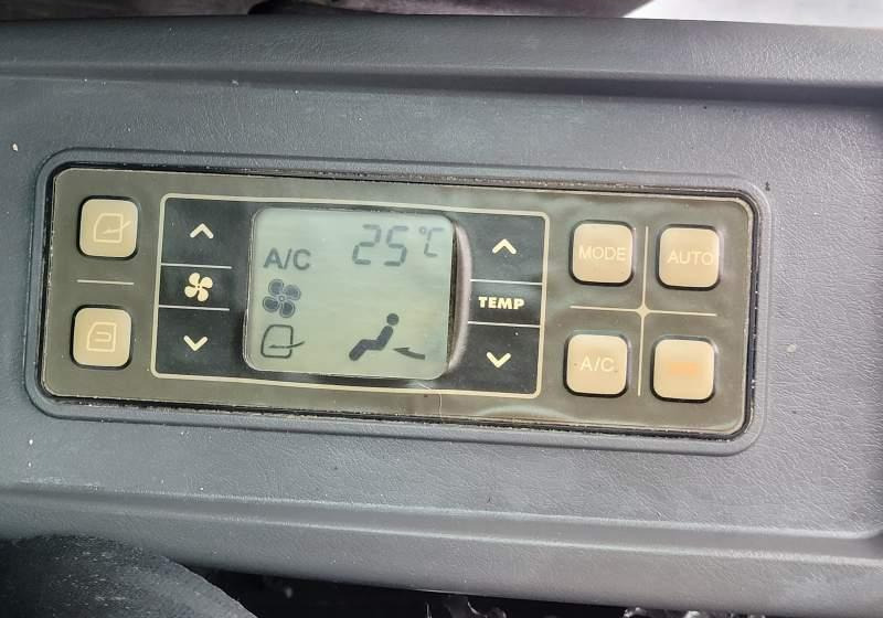 Колёсный экскаватор Hyundai ROBEX 55W-9 EXCAVATOR / SPROWADZONY Z FRANCJI: фото 14 Колёсный экскаватор Hyundai ROBEX 55W-9 EXCAVATOR / SPROWADZONY Z FRANCJI: фото 14