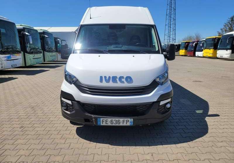 Iveco DAILY 35-140 / SPROWADZONY Z FRANCJI / TEMPOMAT - Цельнометаллический фургон: фото 3 Iveco DAILY 35-140 / SPROWADZONY Z FRANCJI / TEMPOMAT - Цельнометаллический фургон: фото 3