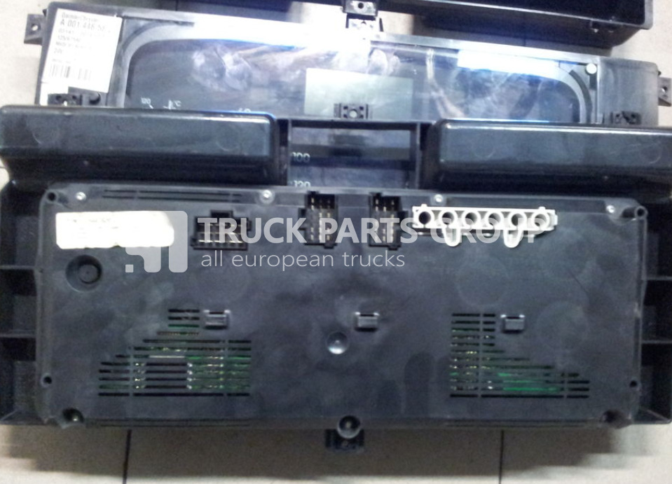 MERCEDES-BENZ Actros MP1 EURO2 instrument panel, instrument cluster, dashboard dashboard - Приборная панель для Грузовиков: фото 5 MERCEDES-BENZ Actros MP1 EURO2 instrument panel, instrument cluster, dashboard dashboard - Приборная панель для Грузовиков: фото 5