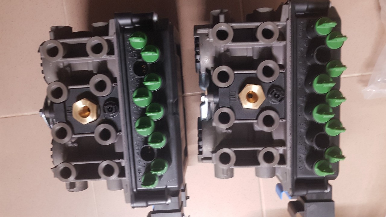 HALDEX HALDEX brake modulator, EBS trailer modulator 823008001, 0222100602, 515007680, 550022168, 812001201, 820007001, 820007121, 820008001, 820011001, 820019001, 823008001, 823008101, 823008111, 823008213, - Запчасти для Грузовиков: фото 3 HALDEX HALDEX brake modulator, EBS trailer modulator 823008001, 0222100602, 515007680, 550022168, 812001201, 820007001, 820007121, 820008001, 820011001, 820019001, 823008001, 823008101, 823008111, 823008213, - Запчасти для Грузовиков: фото 3