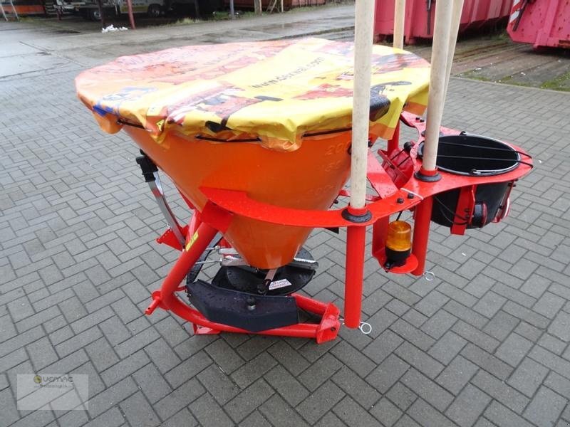 Dexwal 300L Kommunal Streuer Salzstreuer Trichterstreuer NEU - Разбрасыватель песка/ Соли: фото 4 Dexwal 300L Kommunal Streuer Salzstreuer Trichterstreuer NEU - Разбрасыватель песка/ Соли: фото 4