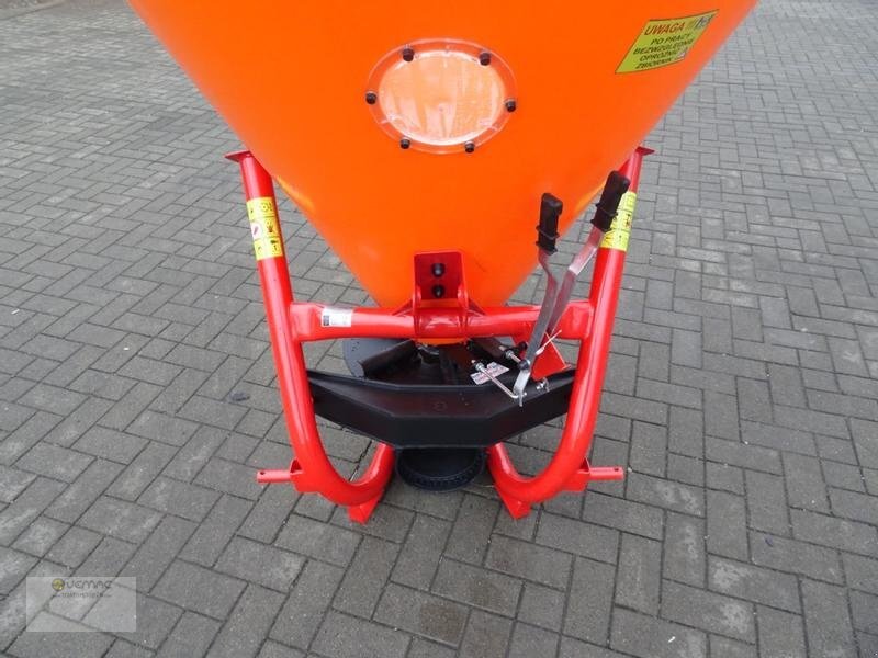 Dexwal Salzstreuer Düngerstreuer Streuer Trichterstreuer 300 Liter - Разбрасыватель песка/ Соли: фото 3 Dexwal Salzstreuer Düngerstreuer Streuer Trichterstreuer 300 Liter - Разбрасыватель песка/ Соли: фото 3