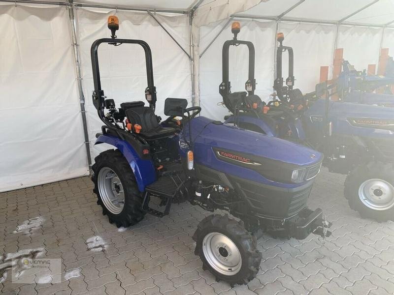 Farmtrac Farmtrac 22 Traktor Schlepper NEU 22PS Mitsubishi - Минитрактор: фото 2 Farmtrac Farmtrac 22 Traktor Schlepper NEU 22PS Mitsubishi - Минитрактор: фото 2