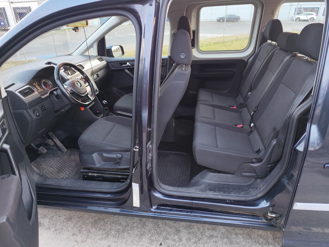 VOLKSWAGEN Caddy - Легковой фургон: фото 3 VOLKSWAGEN Caddy - Легковой фургон: фото 3