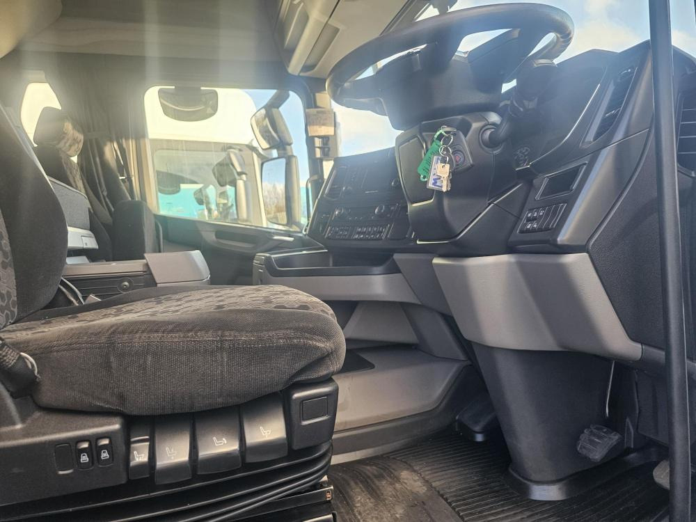 Тягач Scania R450: фото 7 Тягач Scania R450: фото 7