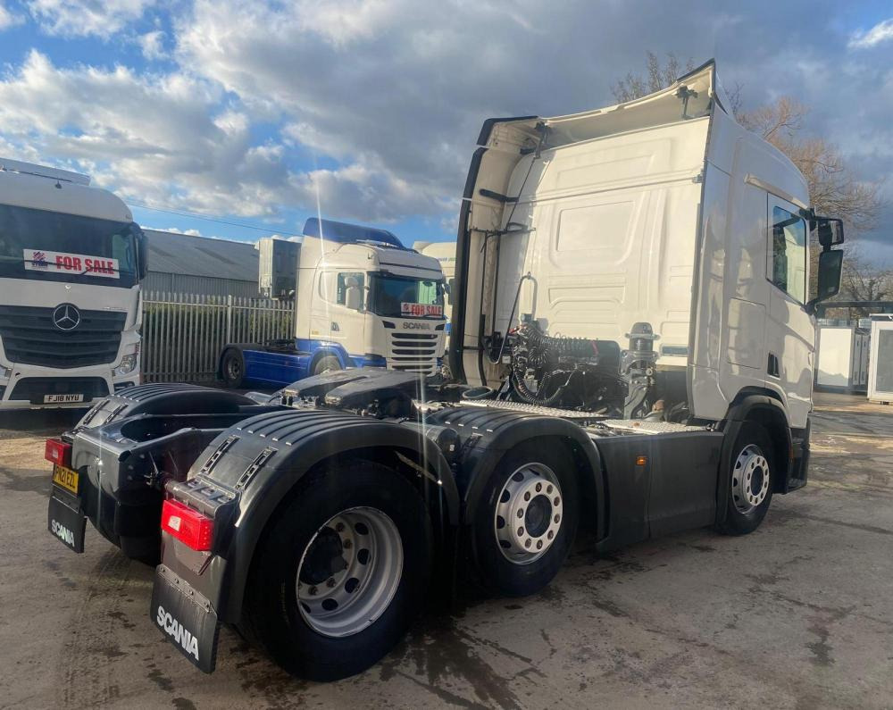 Тягач Scania R450: фото 10