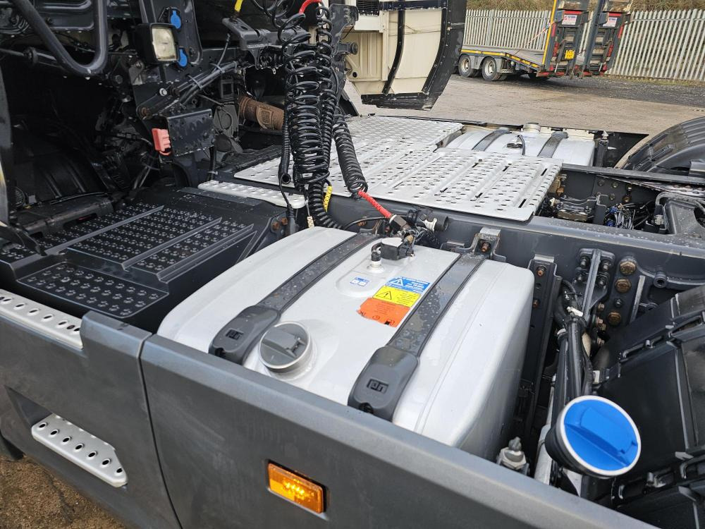 Тягач Scania R450: фото 15 Тягач Scania R450: фото 15