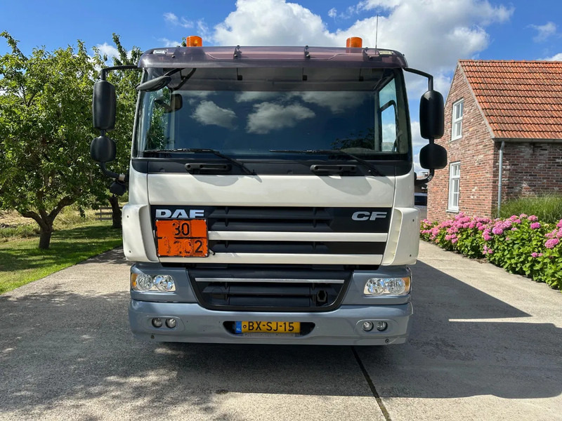 DAF CF 75.310 FAN / NL TRUCK / 6x2 / FUEL TANK 4 COMP. / 22 m3 / EURO5 / TOP CONDITION!! - Грузовик-цистерна: фото 2 DAF CF 75.310 FAN / NL TRUCK / 6x2 / FUEL TANK 4 COMP. / 22 m3 / EURO5 / TOP CONDITION!! - Грузовик-цистерна: фото 2