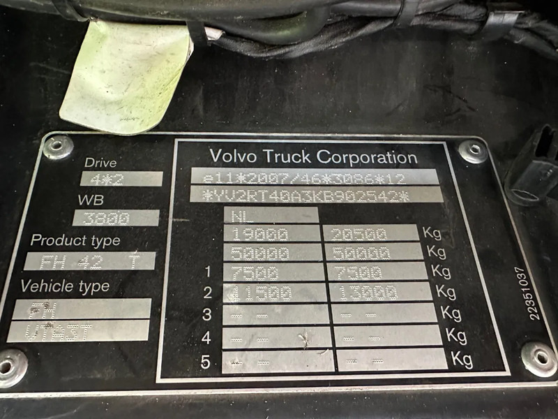 Volvo FH 500 / GLOBETROTTER / NL TRUCK / ALCOA / 2 TANK /TOP!! - Тягач: фото 4 Volvo FH 500 / GLOBETROTTER / NL TRUCK / ALCOA / 2 TANK /TOP!! - Тягач: фото 4