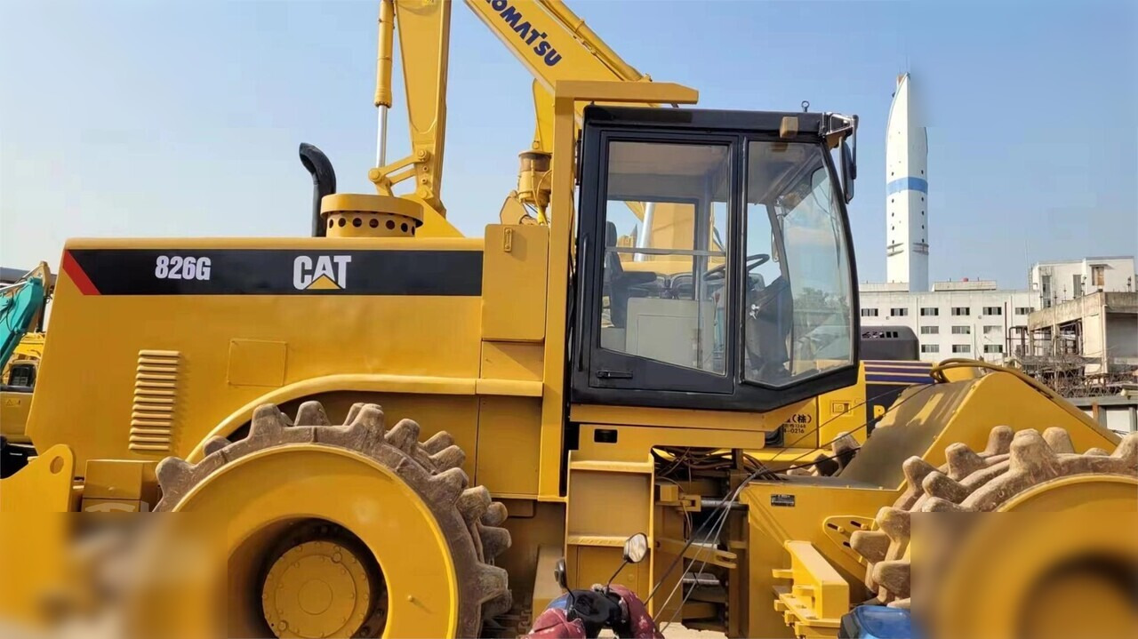 CATERPILLAR 826G - Компактор: фото 4 CATERPILLAR 826G - Компактор: фото 4